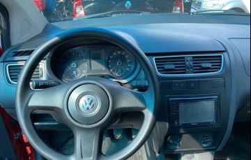 Volkswagen Fox 1.0 8V (Flex) 4p - Foto #5