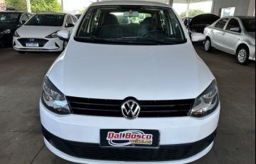 Volkswagen Fox 1.0 8V (Flex) 4p - Foto #2