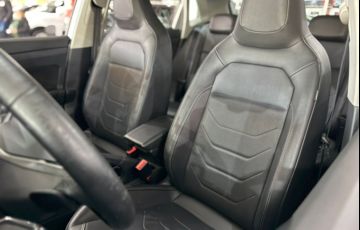 Volkswagen Polo 1.0 200 TSi Highline - Foto #8