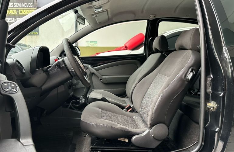 Ford Ka 1.0 MPi 8v - Foto #7