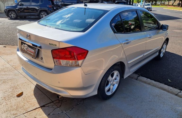 Honda City 1.5 LX 16v - Foto #5