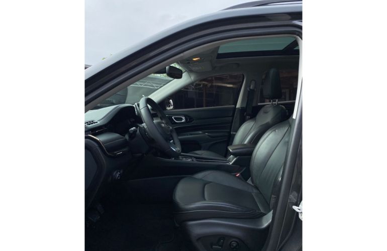 Jeep Compass 1.3 T270 Limited (Aut) - Foto #6