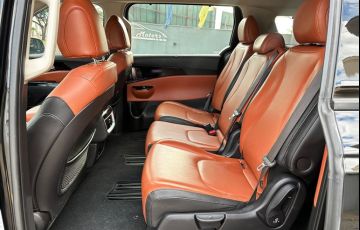 Kia Carnival 3.5 V6 Ex - Foto #5