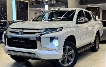 Mitsubishi L200 Triton 2.4 16V Turbo Sport Hpe CD 4x4 - Foto #3
