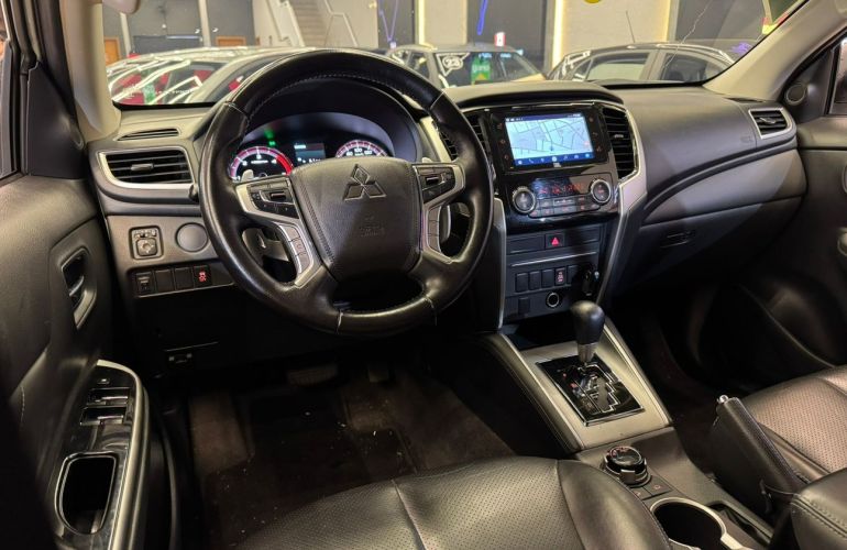 Mitsubishi L200 Triton 2.4 16V Turbo Sport Hpe CD 4x4 - Foto #7
