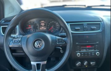 Volkswagen Fox 1.0 8V (Flex) - Foto #3