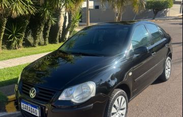 Volkswagen Polo Sedan 1.6 Mi 8v - Foto #2