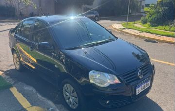 Volkswagen Polo Sedan 1.6 Mi 8v - Foto #3