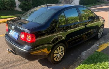 Volkswagen Polo Sedan 1.6 Mi 8v - Foto #8