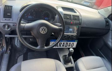 Volkswagen Polo Sedan 1.6 Mi 8v - Foto #9