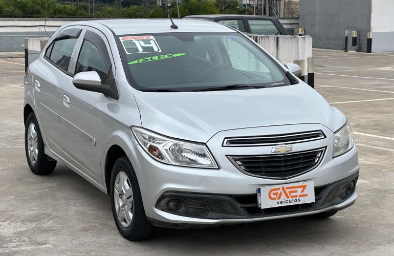 Chevrolet Onix 1.0 MPFi LT 8v - Foto #7