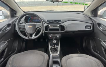 Chevrolet Onix 1.0 MPFi LT 8v - Foto #9