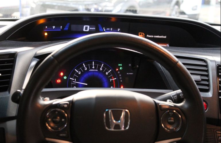 Honda Civic 2.0 LXR 16v - Foto #5