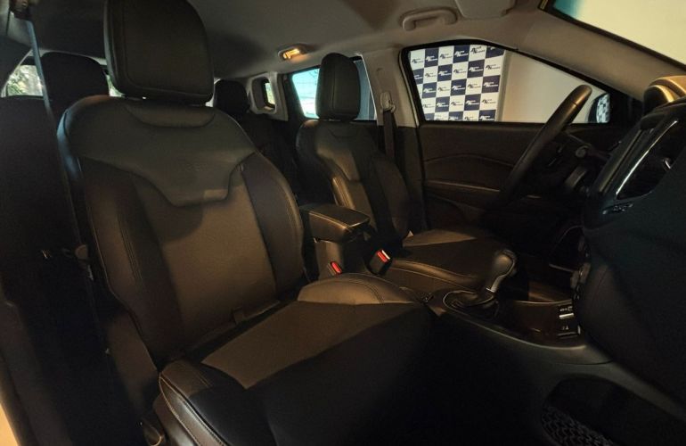 Jeep Compass 2.0 16V Longitude - Foto #8