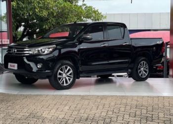 Toyota Hilux 2.8 TDI SRX CD 4x4 (Aut)