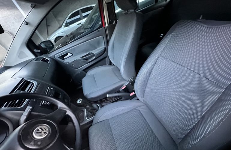 Volkswagen Fox 1.0 8V (Flex) - Foto #4