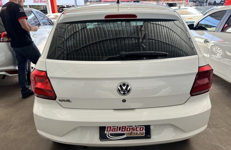 Volkswagen Gol 1.0 MPI (Flex) - Foto #4