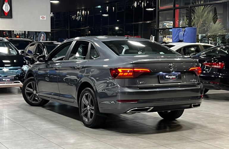 Volkswagen Jetta 1.4 250 TSi Total R-line - Foto #4