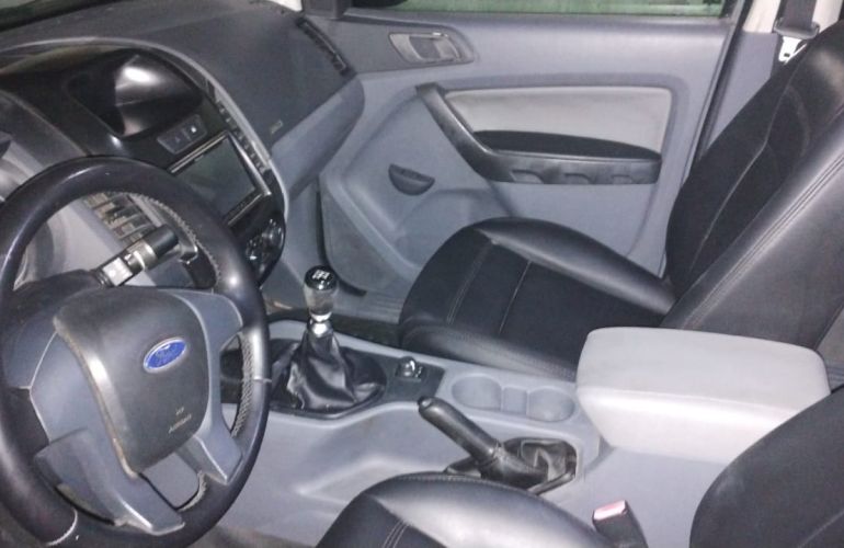 Ford Ranger 2.2 TD 4WD XL CD - Foto #9