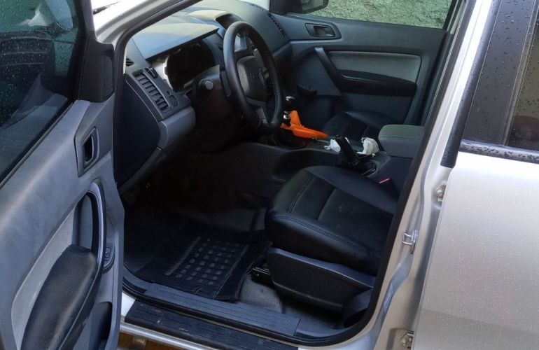 Ford Ranger 2.2 TD 4WD XL CD - Foto #10
