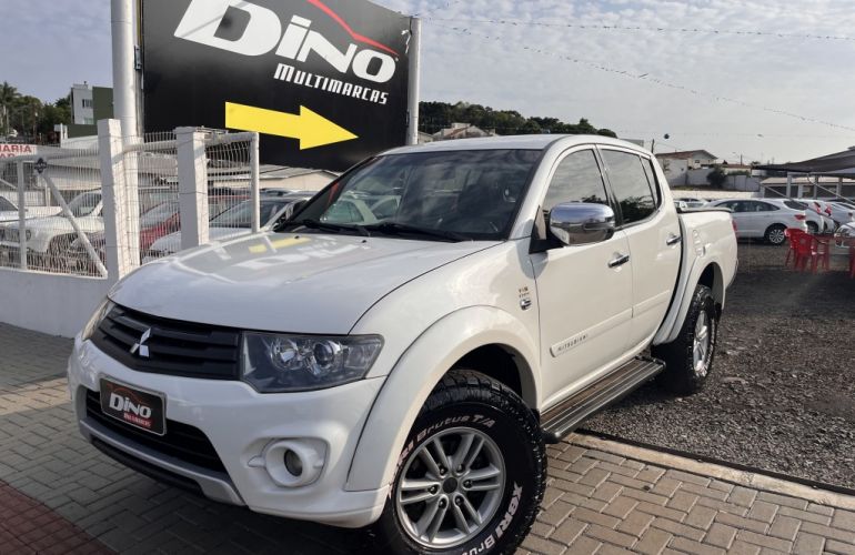 Mitsubishi L 200 Triton HPE 4x4 3.2 (aut) (cab. dupla) - Foto #1