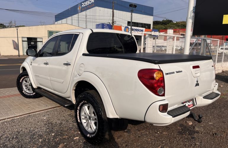 Mitsubishi L 200 Triton HPE 4x4 3.2 (aut) (cab. dupla) - Foto #5