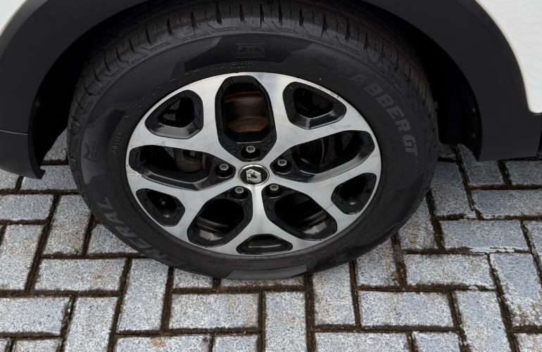 Renault Captur 1.6 Intense CVT - Foto #4