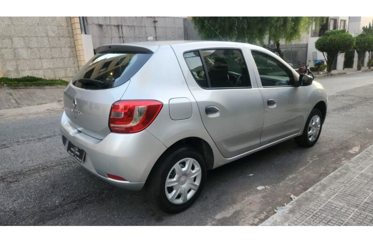 Renault Sandero 1.0 Authentique 16V Flex 4p Manual - Foto #3