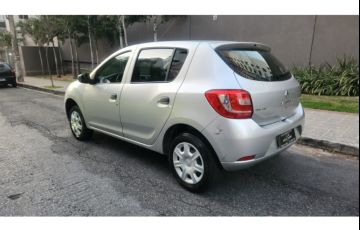 Renault Sandero 1.0 Authentique 16V Flex 4p Manual - Foto #4