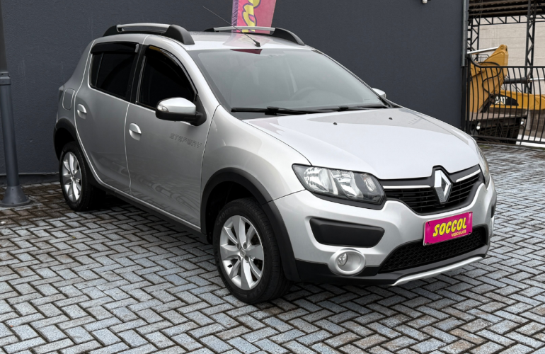 Renault Sandero Stepway 1.6 16V (Flex) - Foto #1