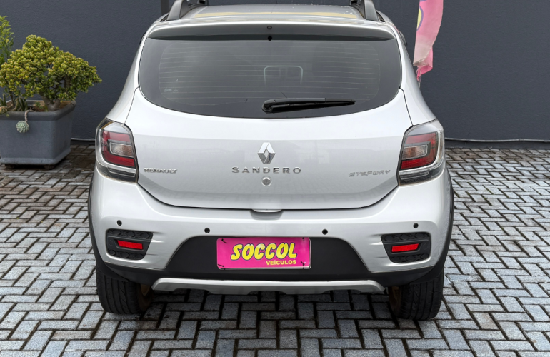 Renault Sandero Stepway 1.6 16V (Flex) - Foto #8