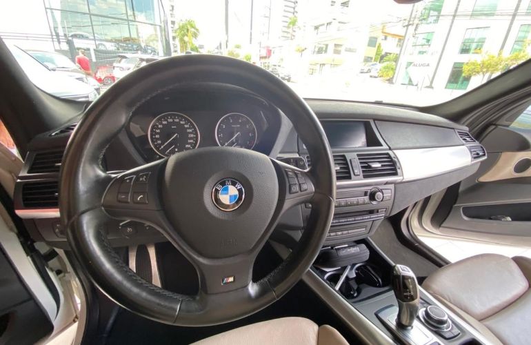 BMW X5 4.4 V8 Turbo Xdrive50i Security - Foto #10
