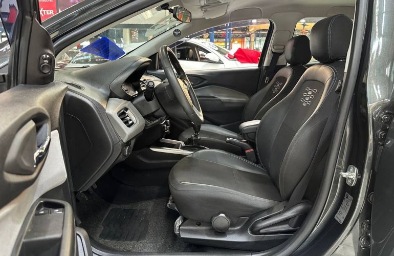 Chevrolet Onix 1.4 MPFi LT 8v - Foto #8