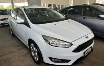 Ford Focus Hatch SE 2.0 PowerShift - Foto #2
