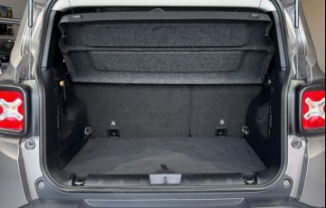 Jeep Renegade 2.0 16V Turbo Night Eagle 4x4 - Foto #9