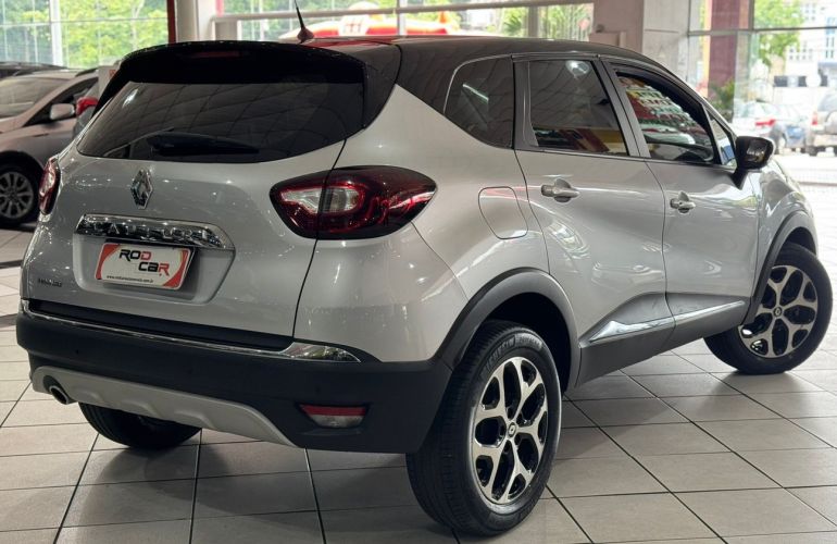 Renault Captur 2.0 16V Intense - Foto #6