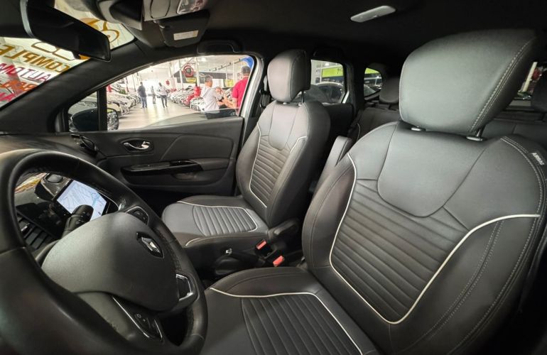 Renault Captur 2.0 16V Intense - Foto #9