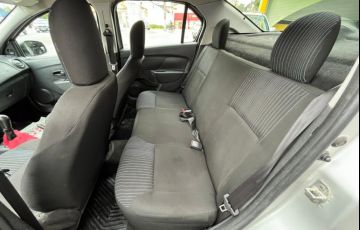 Renault Logan 1.0 12v Sce Authentique - Foto #8