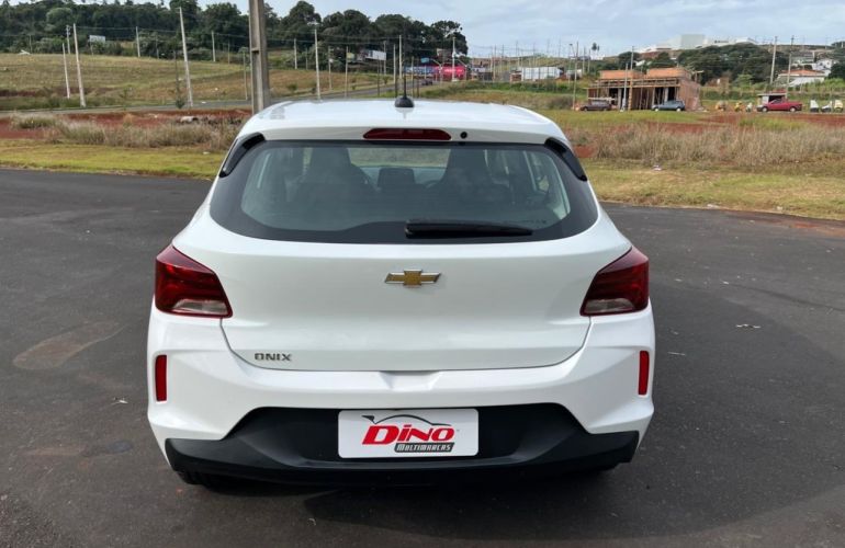 Chevrolet Onix 1.0 LT (Flex) - Foto #5