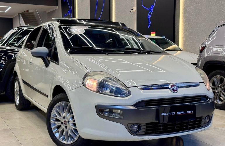Fiat Punto 1.6 Essence 16v - Foto #1