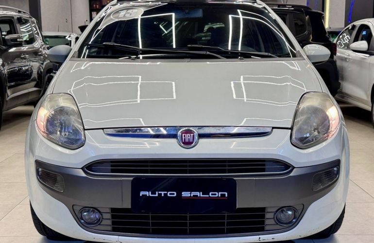 Fiat Punto 1.6 Essence 16v - Foto #2