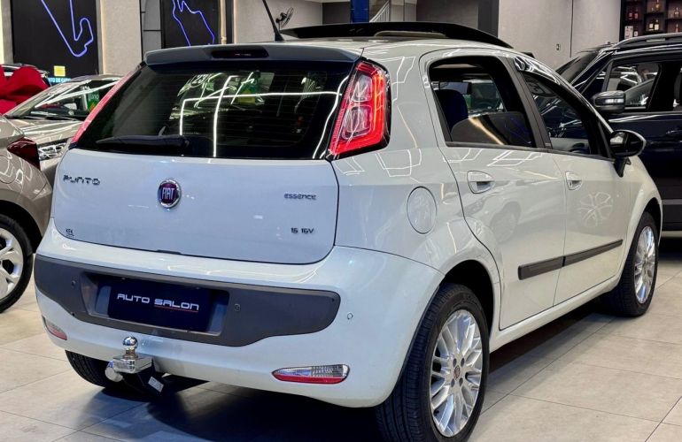 Fiat Punto 1.6 Essence 16v - Foto #4