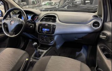 Fiat Punto 1.6 Essence 16v - Foto #10