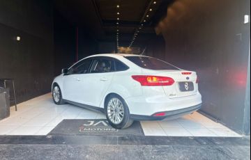 Ford Focus 2.0 SE Fastback 16V Flex 4p Powershift - Foto #6