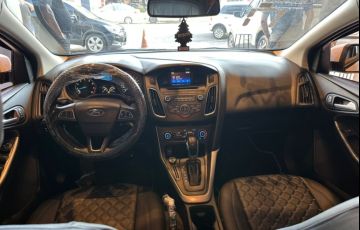 Ford Focus 2.0 SE Fastback 16V Flex 4p Powershift - Foto #7