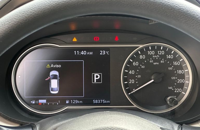 Nissan Versa 1.6 16V Advance - Foto #9
