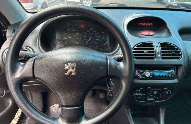 Peugeot 206 Hatch. 1.4 8V (flex) - Foto #7
