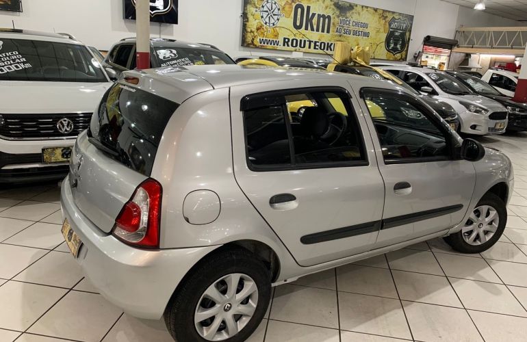 Renault Clio 1.0 Expression 16v - Foto #4