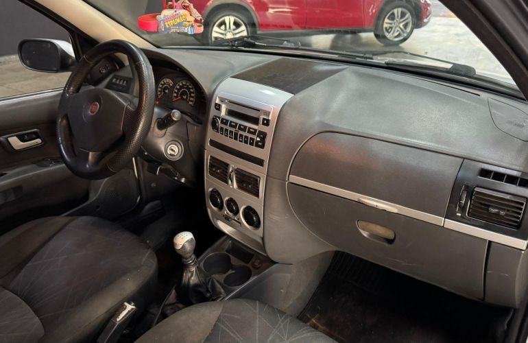Fiat Siena Attractive 1.4 MPi 8V Flex Mec - Foto #8
