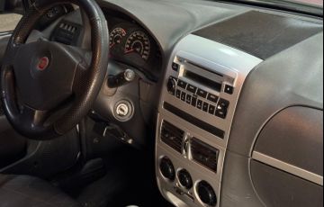Fiat Siena Attractive 1.4 MPi 8V Flex Mec - Foto #9